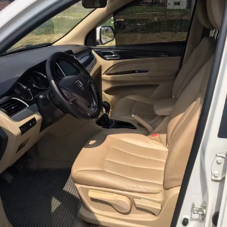 2016 BaoJun 730 1.5L 112HP L4 5MT,autocango,china used car exporter,china ev exporter,chinese used car exporter,chinese used ev exporter