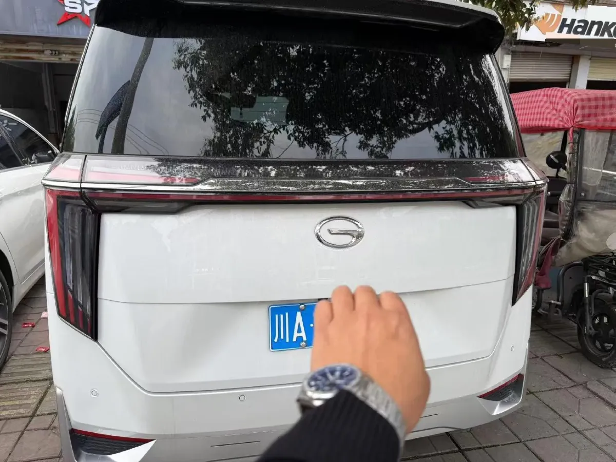 2023 GAC Trumpchi M8 2.0T 252HP L4 8AT,autocango,china used car exporter,china ev exporter,chinese used car exporter,chinese used ev exporter