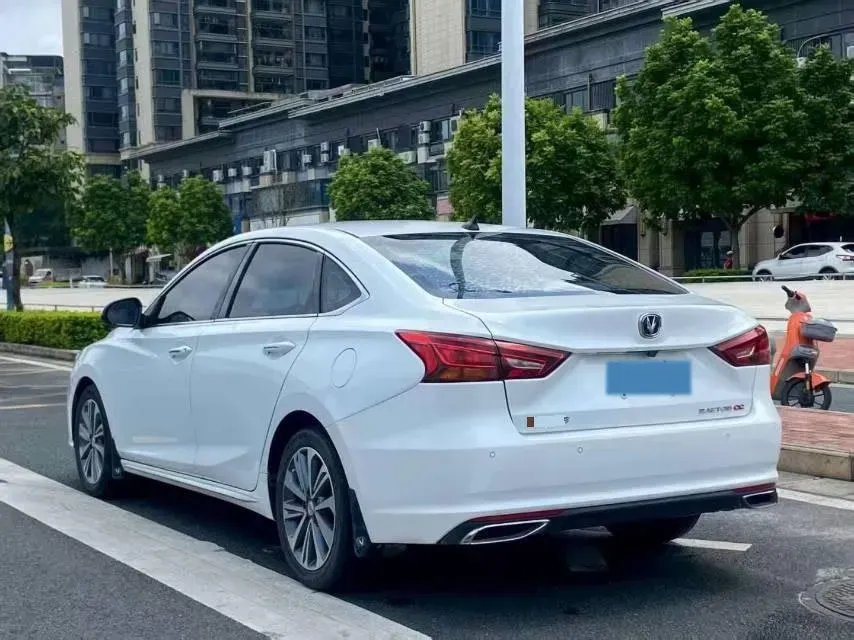 2020 ChangAn Raeton CC 1.5T 156HP L4 6AT,autocango,china used car exporter,china ev exporter,chinese used car exporter,chinese used ev exporter