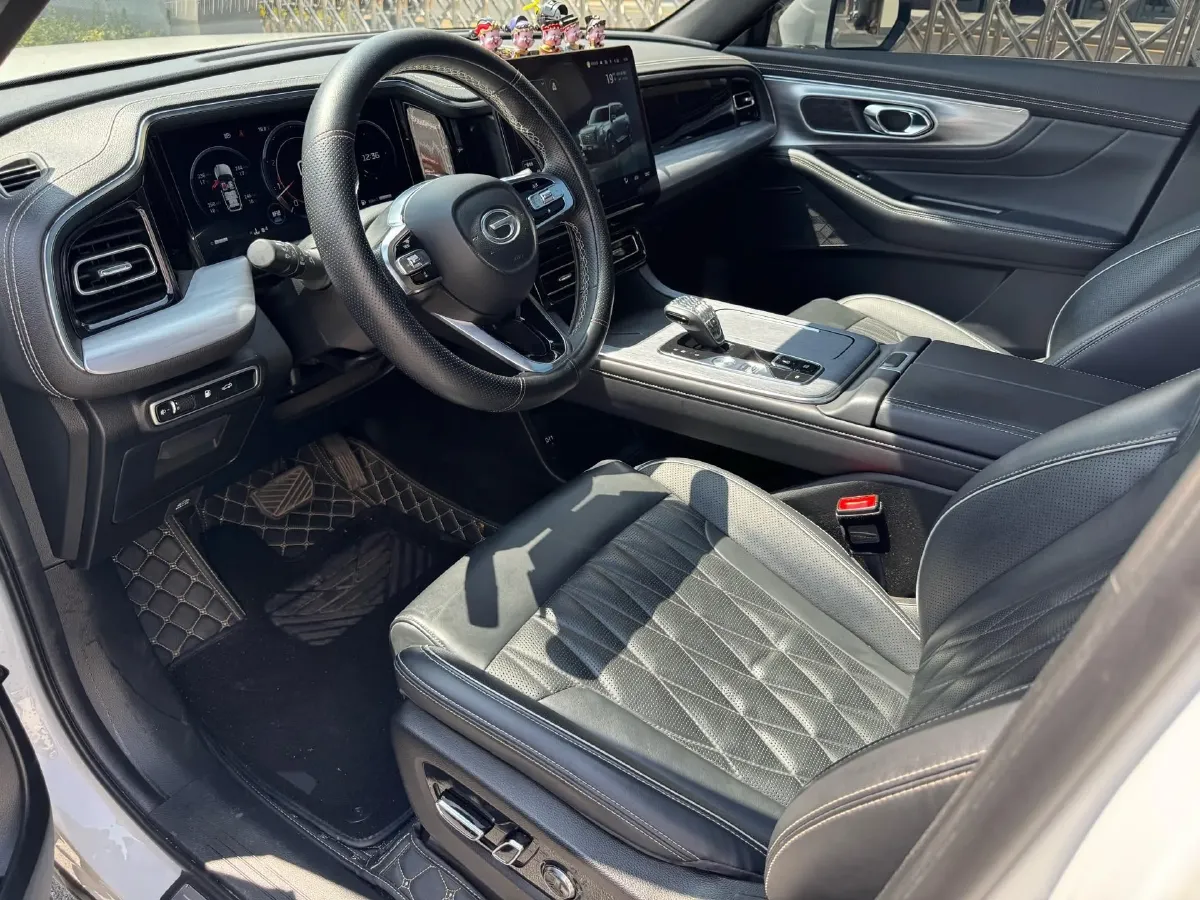 2022 GAC Trumpchi GS8 2.0T 252HP L4 8AT,autocango,china used car exporter,china ev exporter,chinese used car exporter,chinese used ev exporter