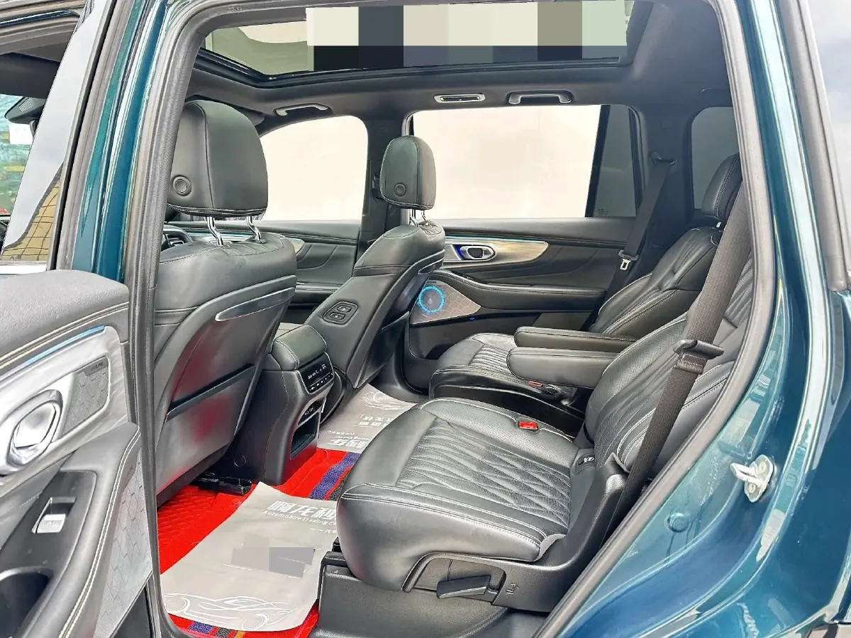 2022 GAC Trumpchi GS8 2.0T 252HP L4 8AT,autocango,china used car exporter,china ev exporter,chinese used car exporter,chinese used ev exporter