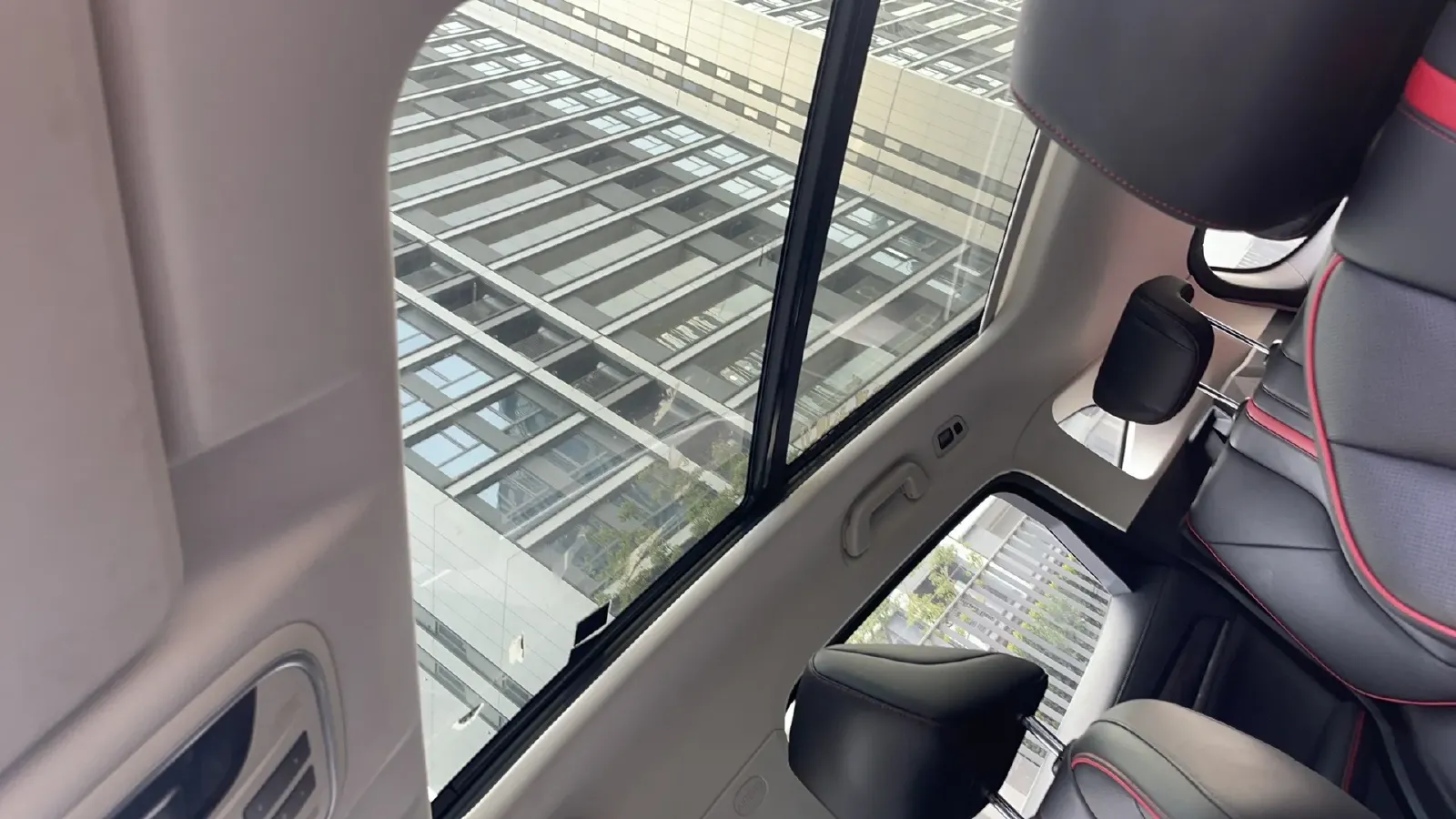 2021 Haval H6 2.0T 224HP L4 7DCT,autocango,china used car exporter,china ev exporter,chinese used car exporter,chinese used ev exporter