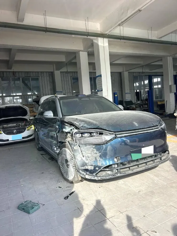 2025 AITO AITO M9 REEV 160HP REEV 52KWH,autocango,china used car exporter,china ev exporter,chinese used car exporter,chinese used ev exporter