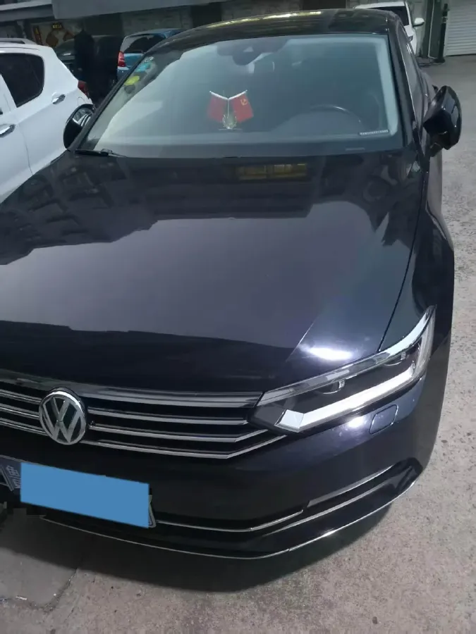 2018 Volkswagen Magotan 1.8T 180HP L4 7DCT,autocango,china used car exporter,china ev exporter,chinese used car exporter,chinese used ev exporter