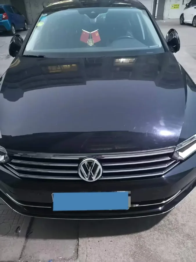 2018 Volkswagen Magotan 1.8T 180HP L4 7DCT,autocango,china used car exporter,china ev exporter,chinese used car exporter,chinese used ev exporter