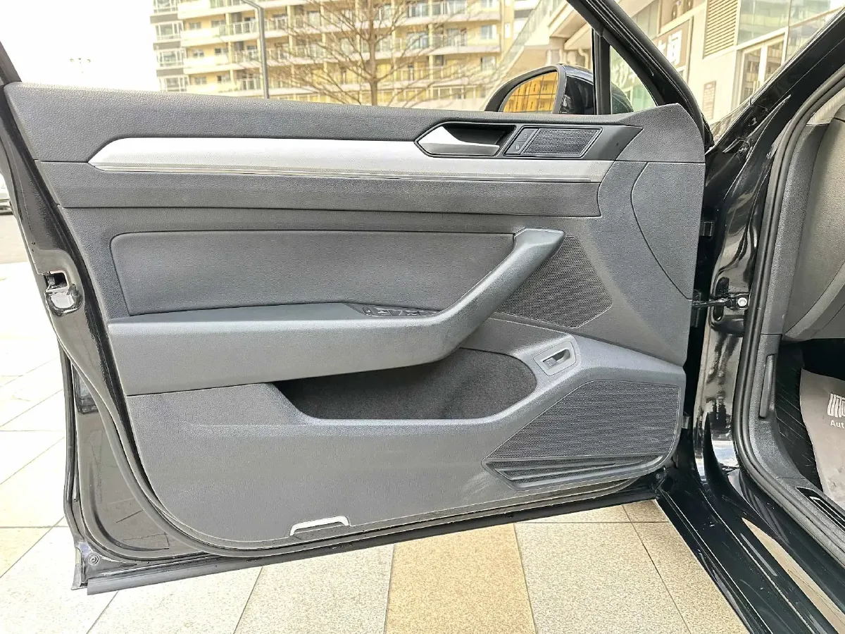 2018 Volkswagen Magotan 1.4T 150HP L4 7DCT,autocango,china used car exporter,china ev exporter,chinese used car exporter,chinese used ev exporter