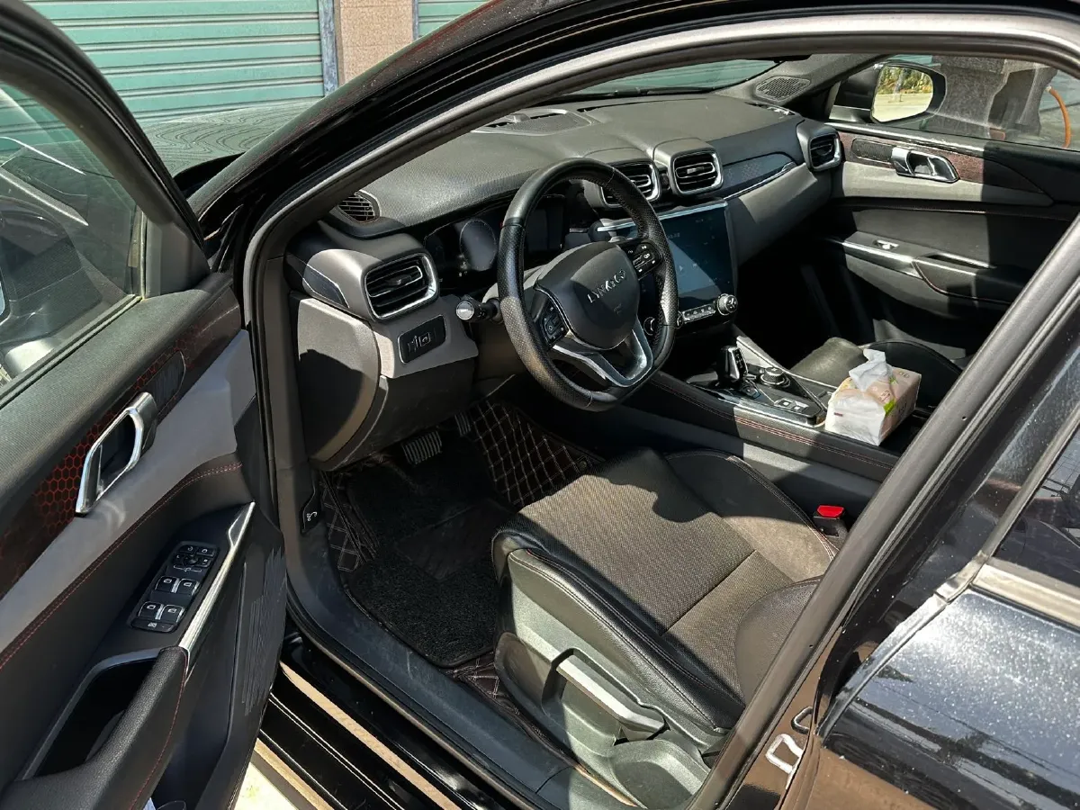 2019 Qoros 5 1.6T 197HP L4 7DCT,autocango,china used car exporter,china ev exporter,chinese used car exporter,chinese used ev exporter