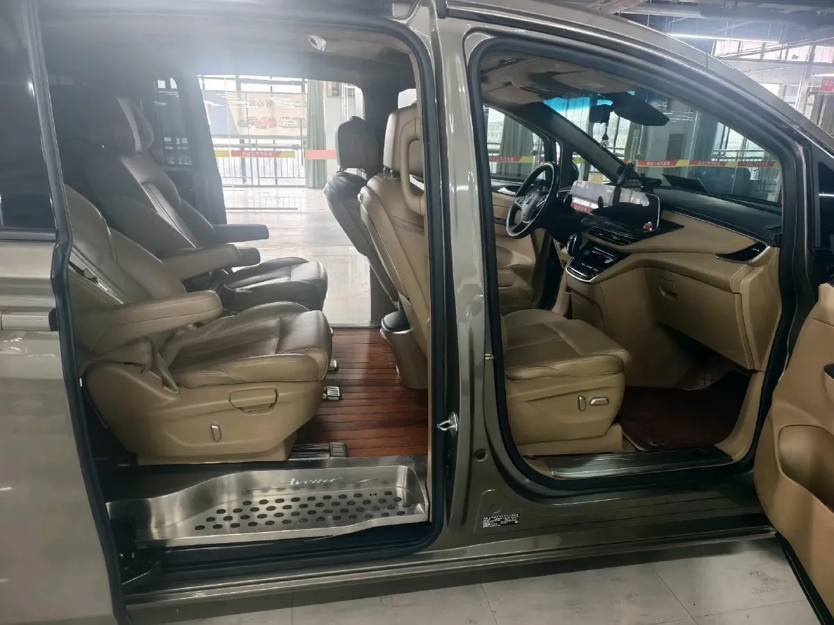 2021 Buick GL8 2.0T 237HP L4 9AT,autocango,china used car exporter,china ev exporter,chinese used car exporter,chinese used ev exporter