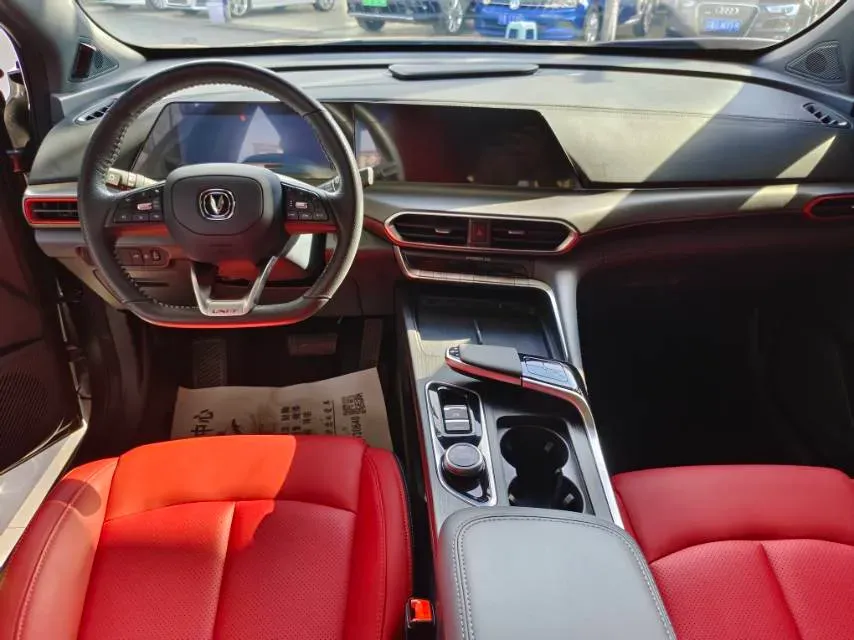 2020 ChangAn UNI-T 1.5T 180HP L4 7DCT,autocango,china used car exporter,china ev exporter,chinese used car exporter,chinese used ev exporter