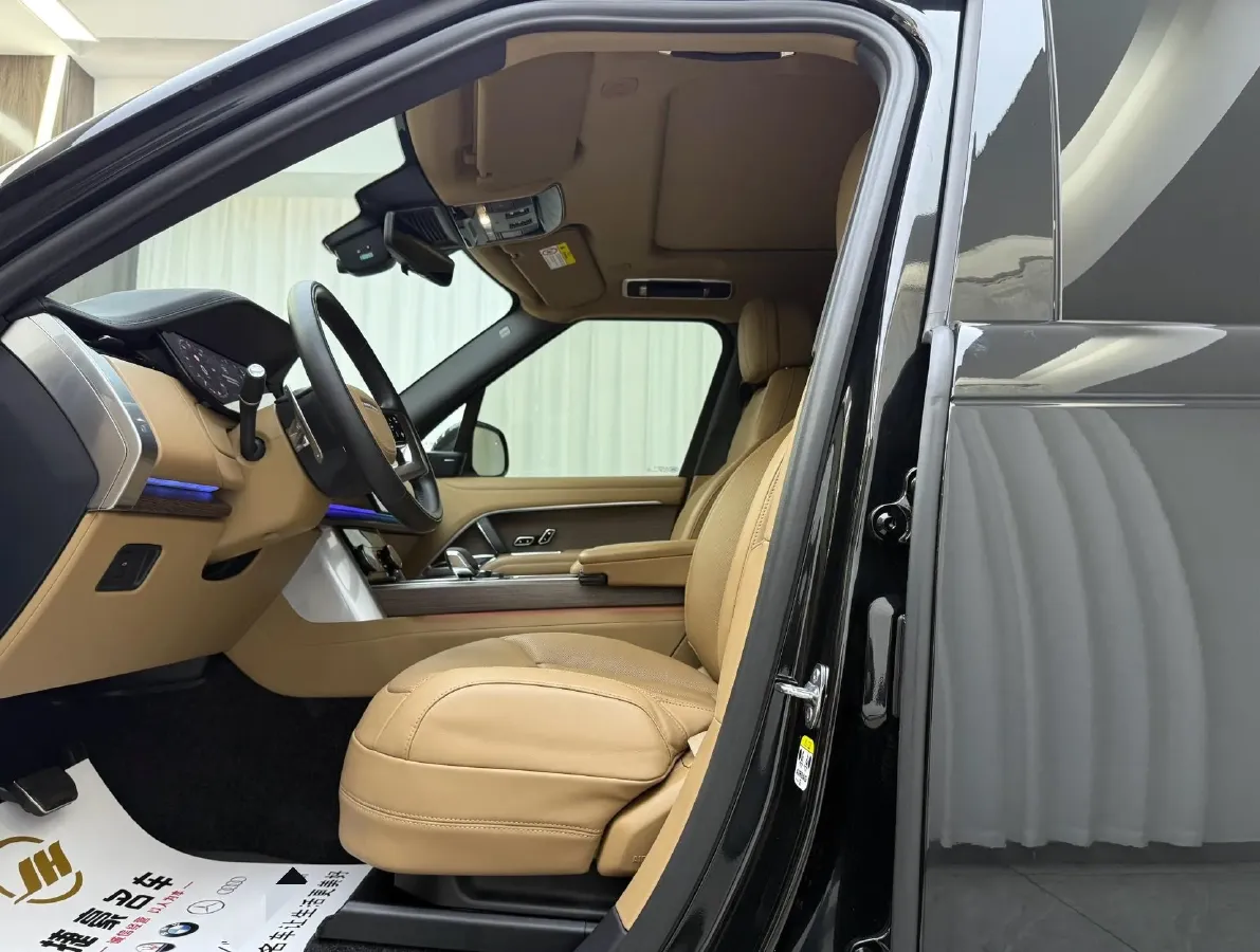 2024 Land Rover Range Rover 3.0T 360HP L6 8AT,autocango,china used car exporter,china ev exporter,chinese used car exporter,chinese used ev exporter