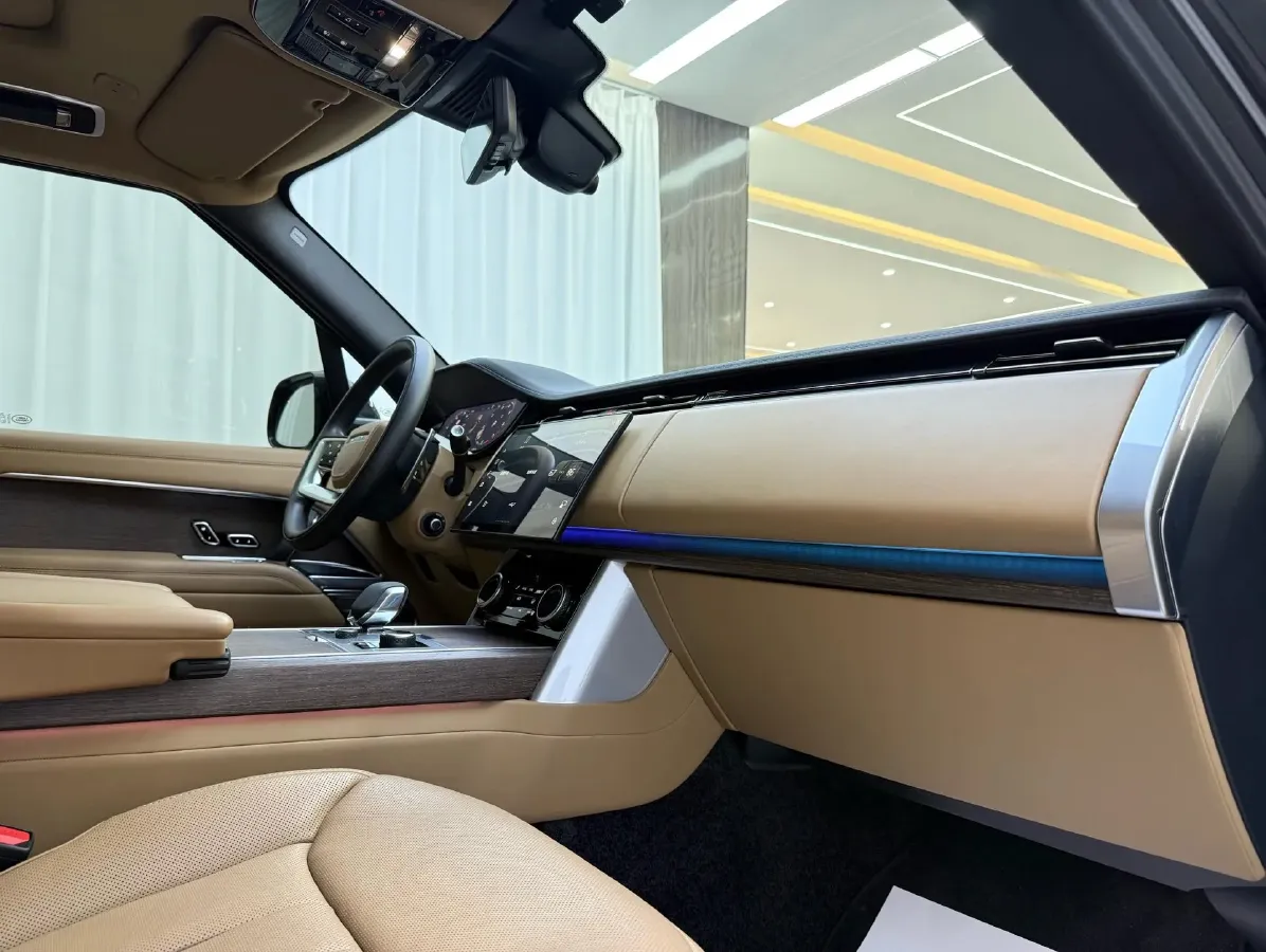 2024 Land Rover Range Rover 3.0T 360HP L6 8AT,autocango,china used car exporter,china ev exporter,chinese used car exporter,chinese used ev exporter