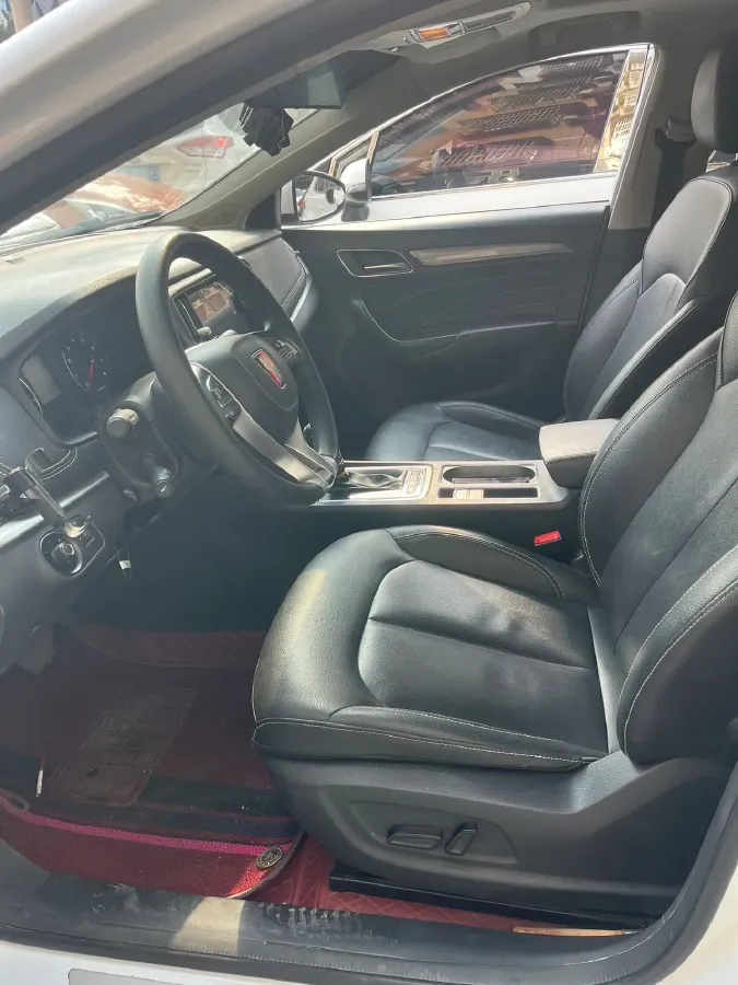 2020 Roewe i6 1.6L 125HP L4 CVT,autocango,china used car exporter,china ev exporter,chinese used car exporter,chinese used ev exporter