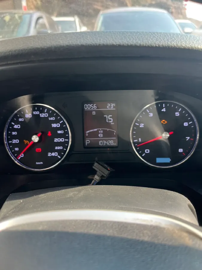 2020 Roewe i6 1.6L 125HP L4 CVT,autocango,china used car exporter,china ev exporter,chinese used car exporter,chinese used ev exporter