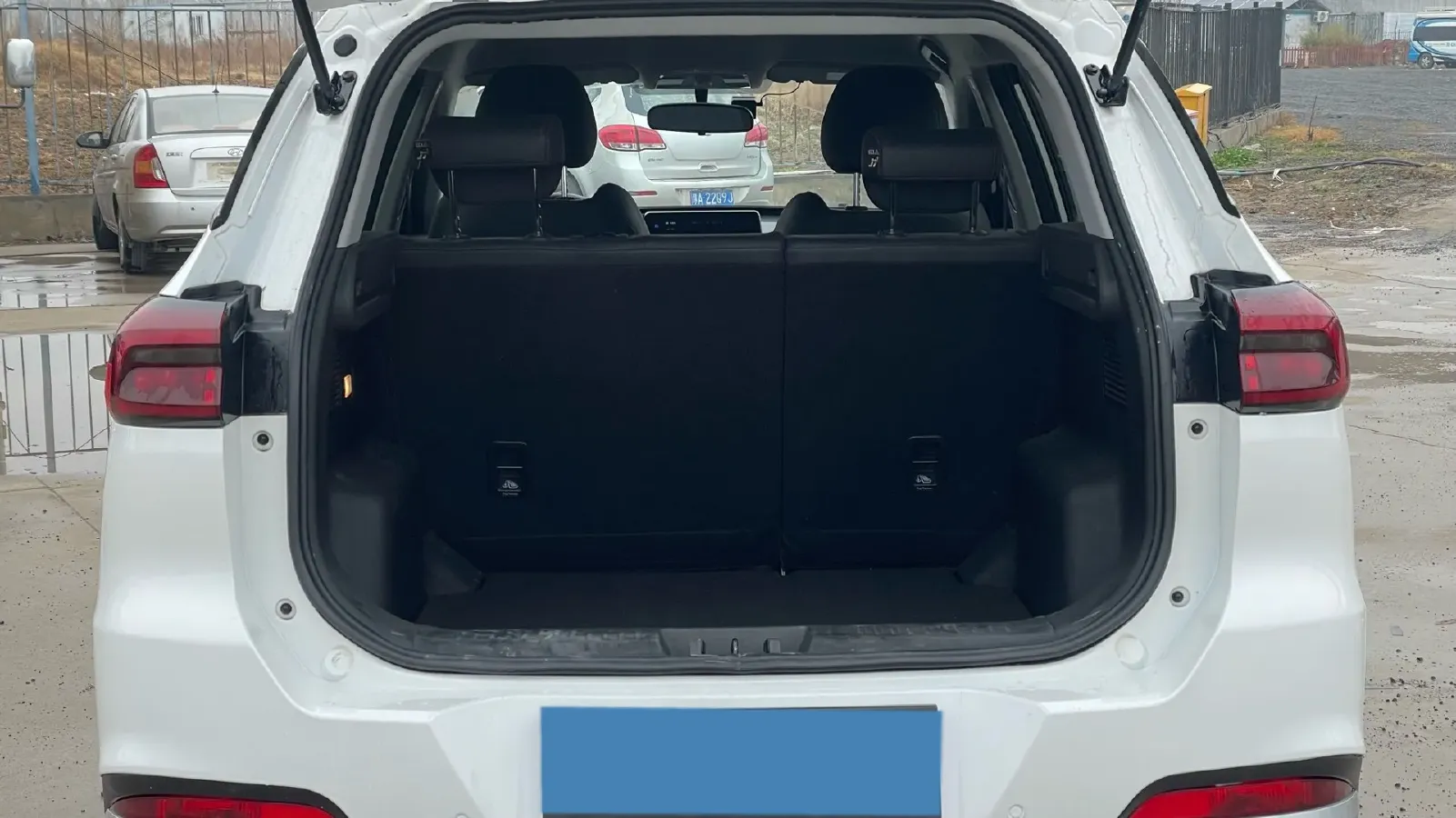 2022 Chery Tiggo 7 1.5T 156HP L4 CVT,autocango,china used car exporter,china ev exporter,chinese used car exporter,chinese used ev exporter