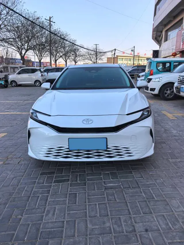 2025 Toyota Camry 2.0L 152HP L4 E-CVT Hybrid,autocango,china used car exporter,china ev exporter,chinese used car exporter,chinese used ev exporter