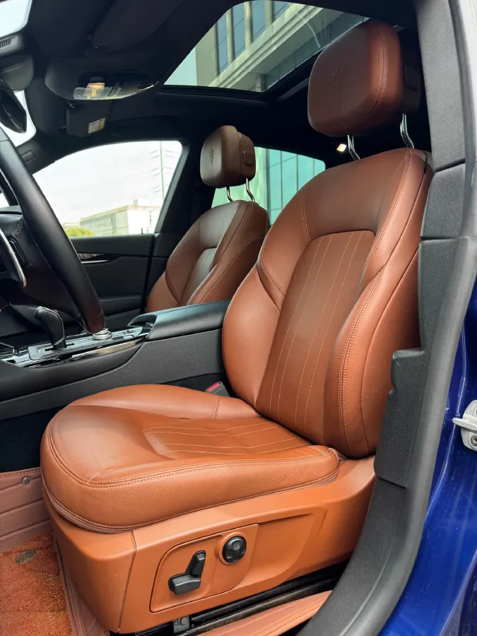 2018 Maserati Levante 3.0T 350HP V6 8AT,autocango,china used car exporter,china ev exporter,chinese used car exporter,chinese used ev exporter