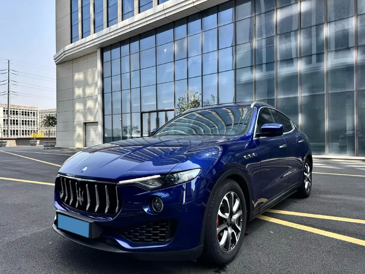 2018 Maserati Levante 3.0T 350HP V6 8AT,autocango,china used car exporter,china ev exporter,chinese used car exporter,chinese used ev exporter