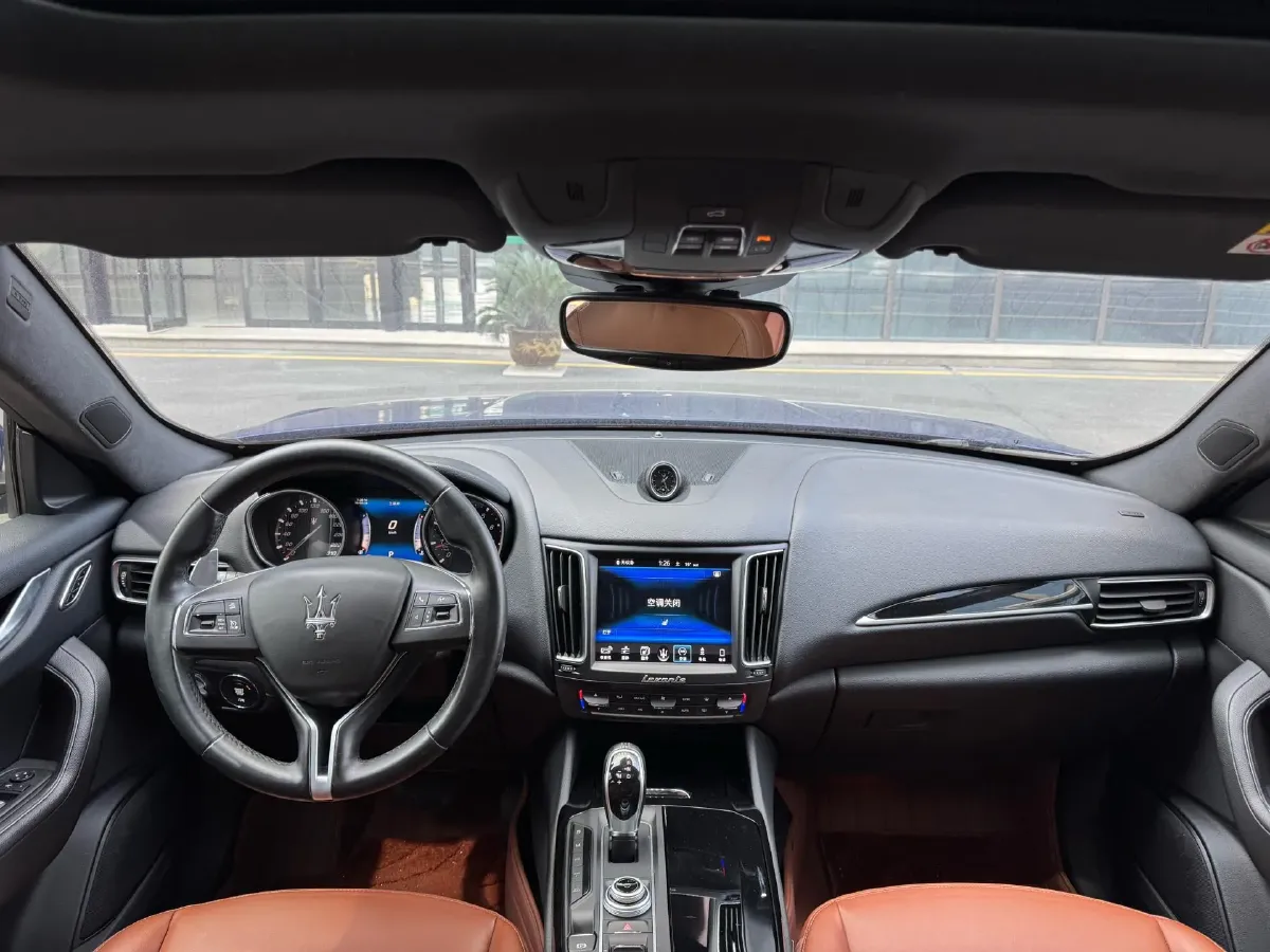 2018 Maserati Levante 3.0T 350HP V6 8AT,autocango,china used car exporter,china ev exporter,chinese used car exporter,chinese used ev exporter