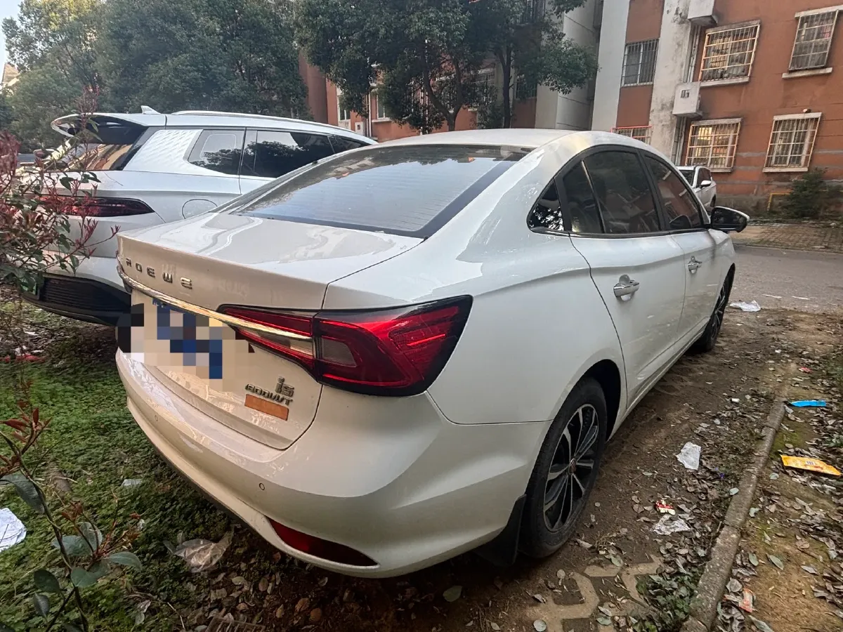 2020 Roewe i5 1.5L 120HP L4 CVT,autocango,china used car exporter,china ev exporter,chinese used car exporter,chinese used ev exporter