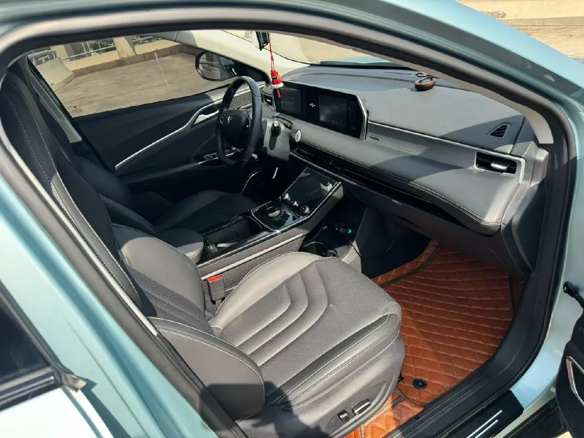 2021 Roewe RX5 1.5T 181HP L4 7DCT,autocango,china used car exporter,china ev exporter,chinese used car exporter,chinese used ev exporter