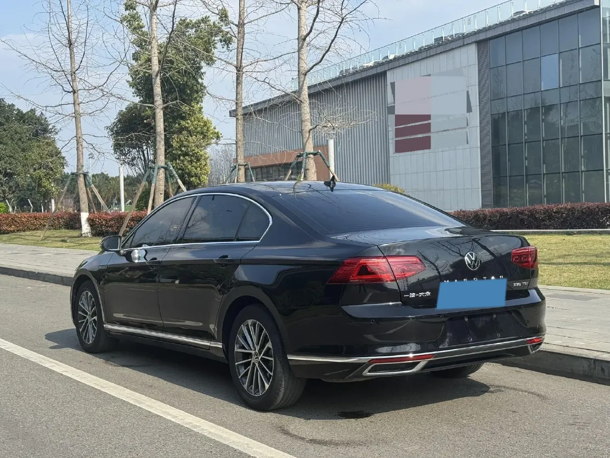 2020 Volkswagen Magotan 2.0T 186HP L4 7DCT,autocango,china used car exporter,china ev exporter,chinese used car exporter,chinese used ev exporter