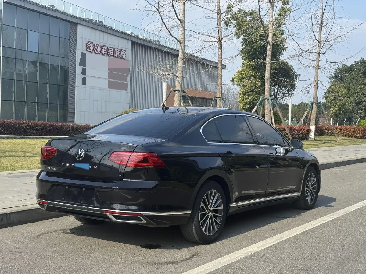 2020 Volkswagen Magotan 2.0T 186HP L4 7DCT,autocango,china used car exporter,china ev exporter,chinese used car exporter,chinese used ev exporter