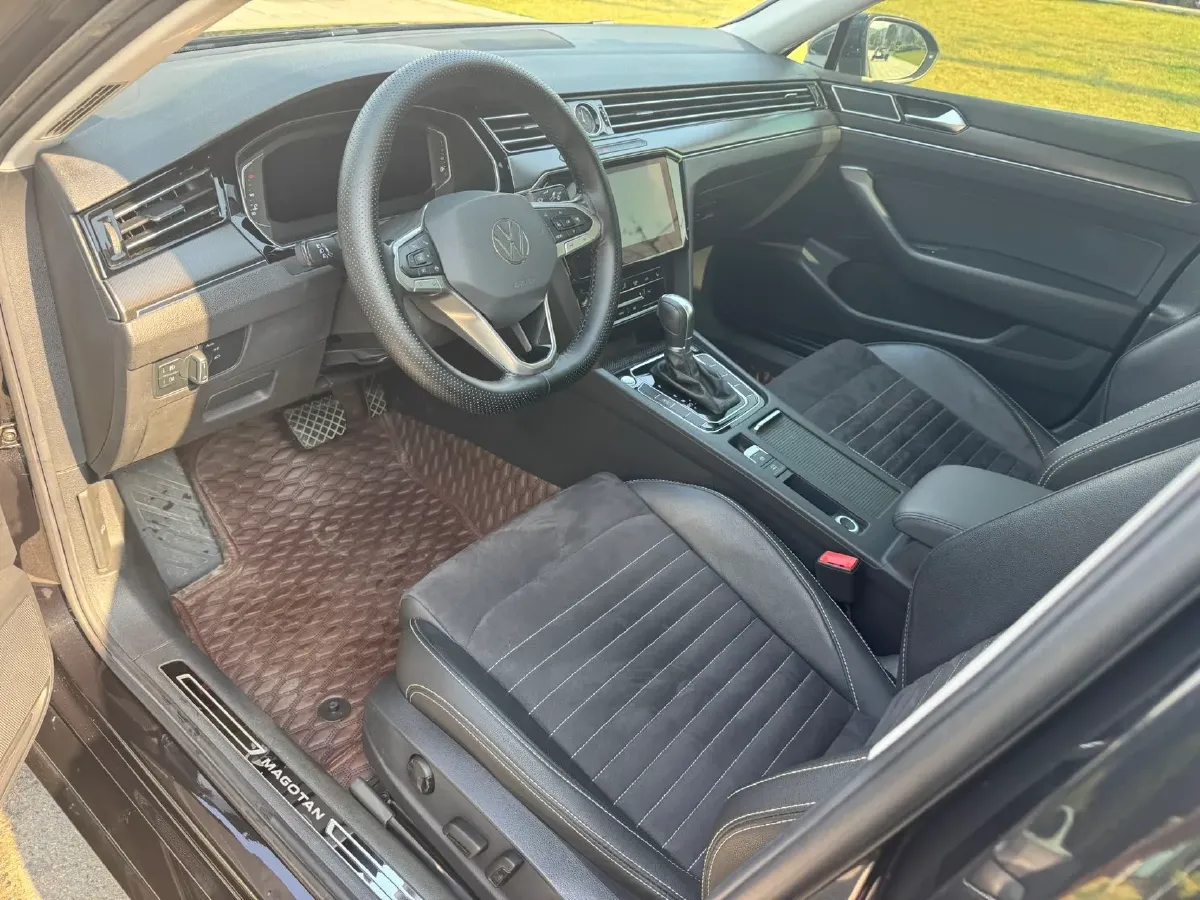 2020 Volkswagen Magotan 2.0T 186HP L4 7DCT,autocango,china used car exporter,china ev exporter,chinese used car exporter,chinese used ev exporter