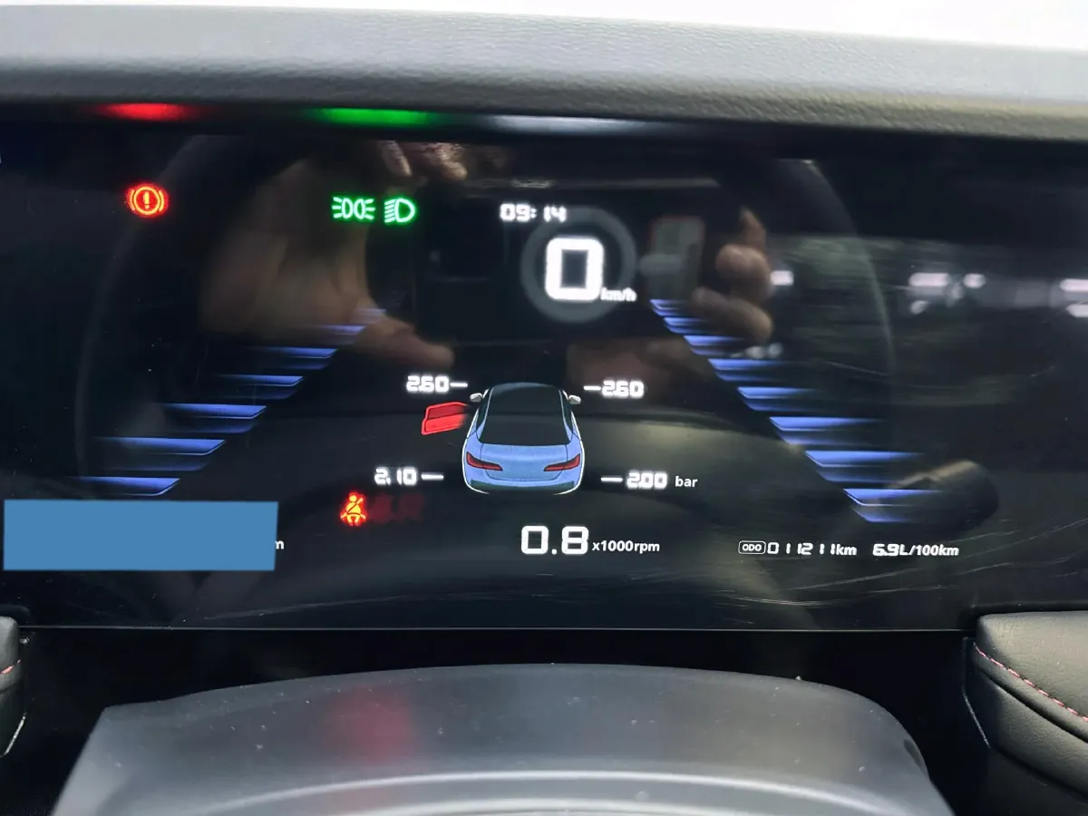 2023 Roewe i5 1.5L 129HP L4 5MT,autocango,china used car exporter,china ev exporter,chinese used car exporter,chinese used ev exporter