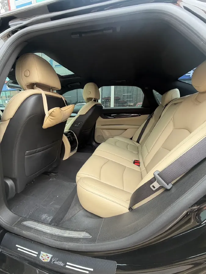 2021 Cadillac CT6 2.0T 237HP L4 10AT,autocango,china used car exporter,china ev exporter,chinese used car exporter,chinese used ev exporter