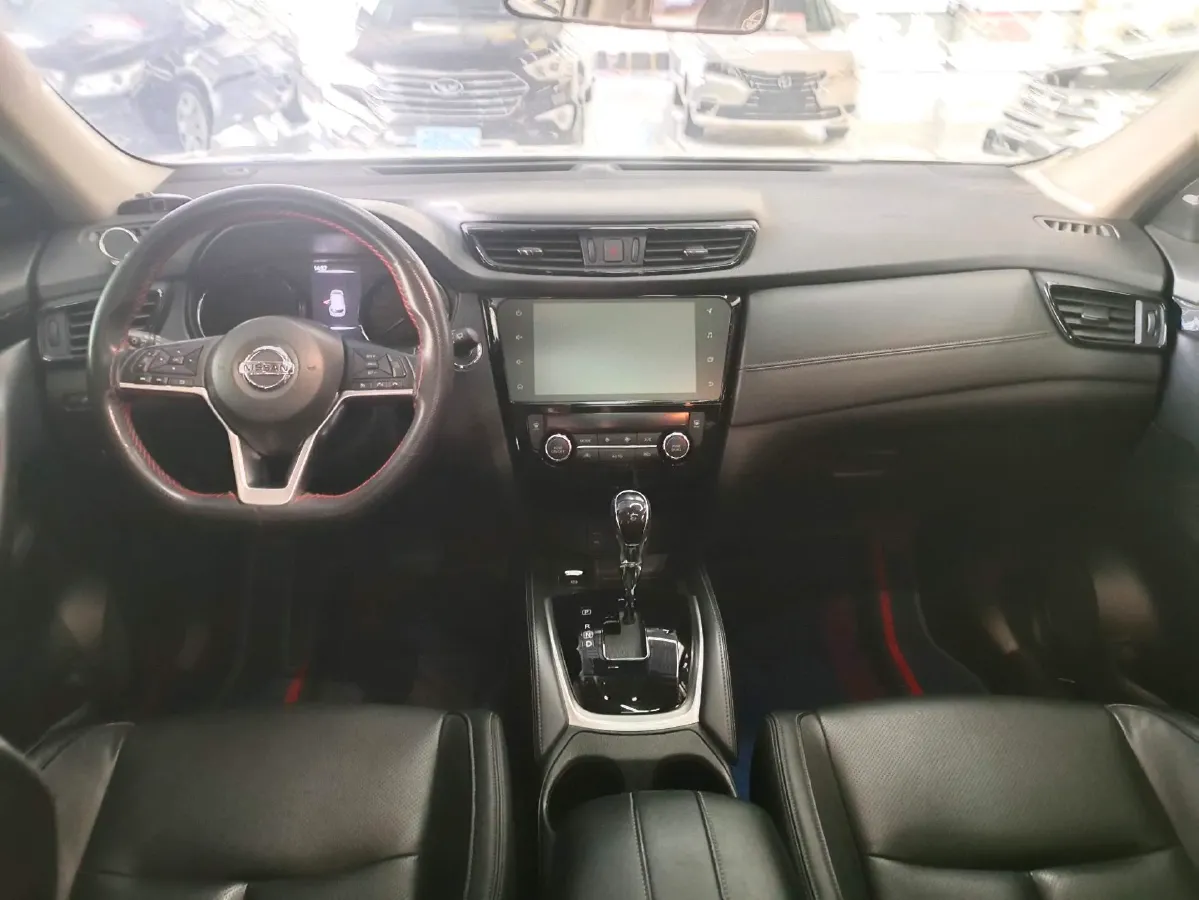 2021 Nissan X-Trail 2.0L 151HP L4 CVT,autocango,china used car exporter,china ev exporter,chinese used car exporter,chinese used ev exporter