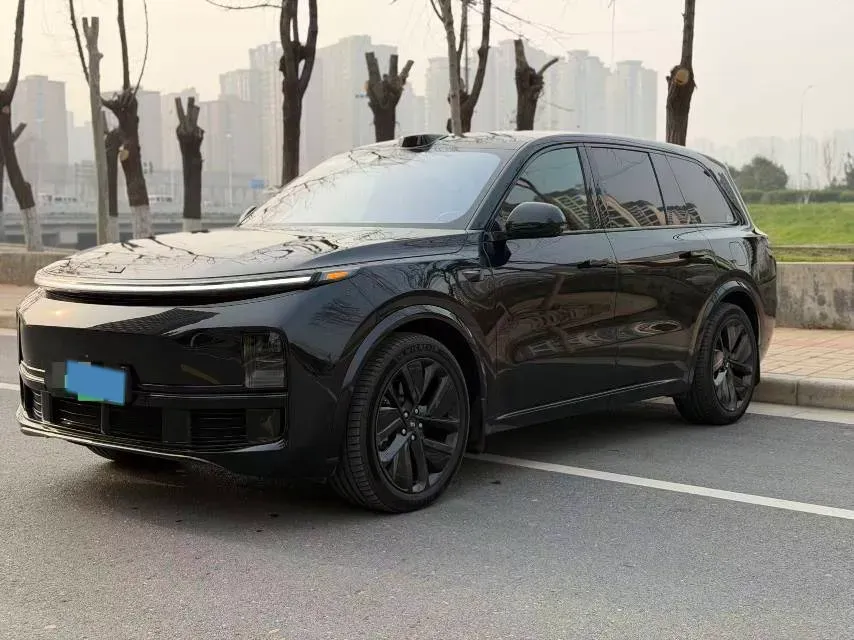2022 Li L9 Range Extended 154HP REEV 42.6KWH,autocango,china used car exporter,china ev exporter,chinese used car exporter,chinese used ev exporter
