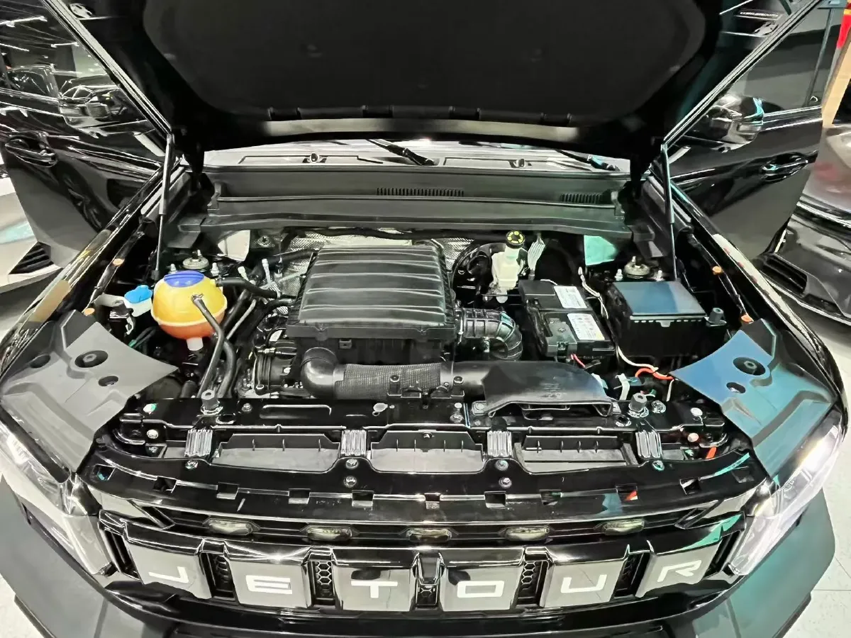 2023 Jetour Traveller 2.0T 254HP L4 7DCT,autocango,china used car exporter,china ev exporter,chinese used car exporter,chinese used ev exporter