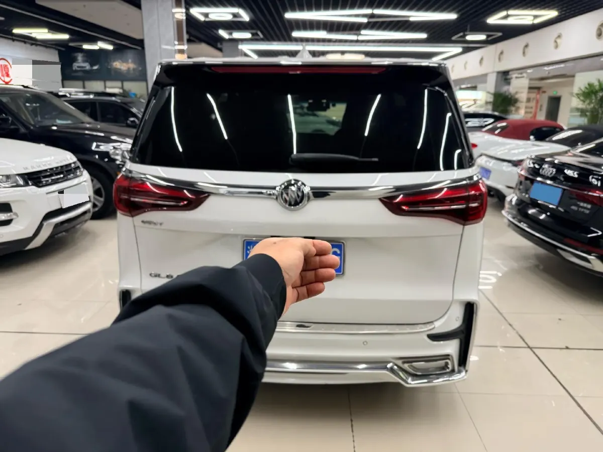 2020 Buick GL8 2.0T 237HP L4 9AT,autocango,china used car exporter,china ev exporter,chinese used car exporter,chinese used ev exporter