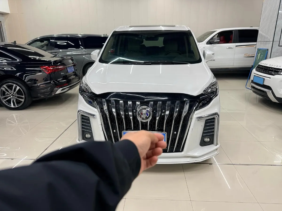 2020 Buick GL8 2.0T 237HP L4 9AT,autocango,china used car exporter,china ev exporter,chinese used car exporter,chinese used ev exporter