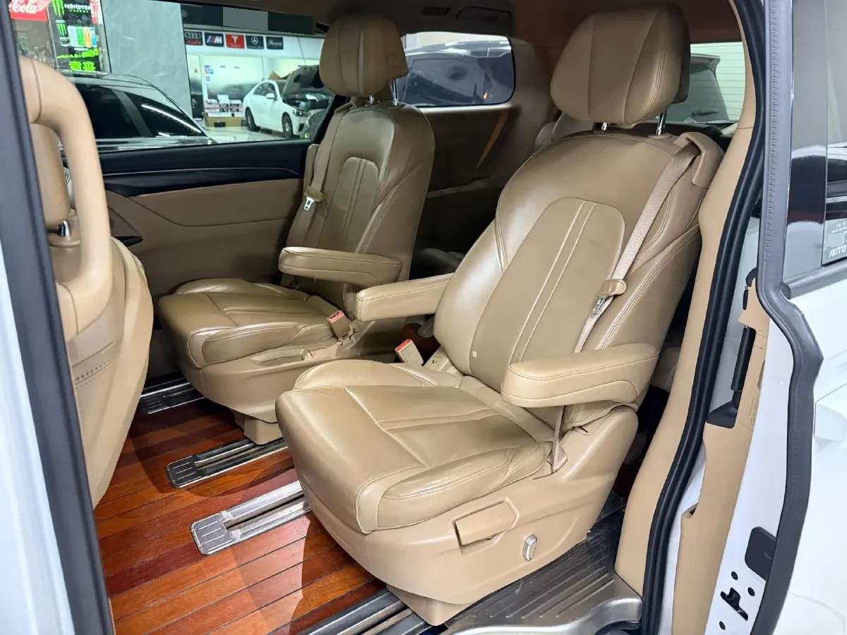 2020 Buick GL8 2.0T 237HP L4 9AT,autocango,china used car exporter,china ev exporter,chinese used car exporter,chinese used ev exporter