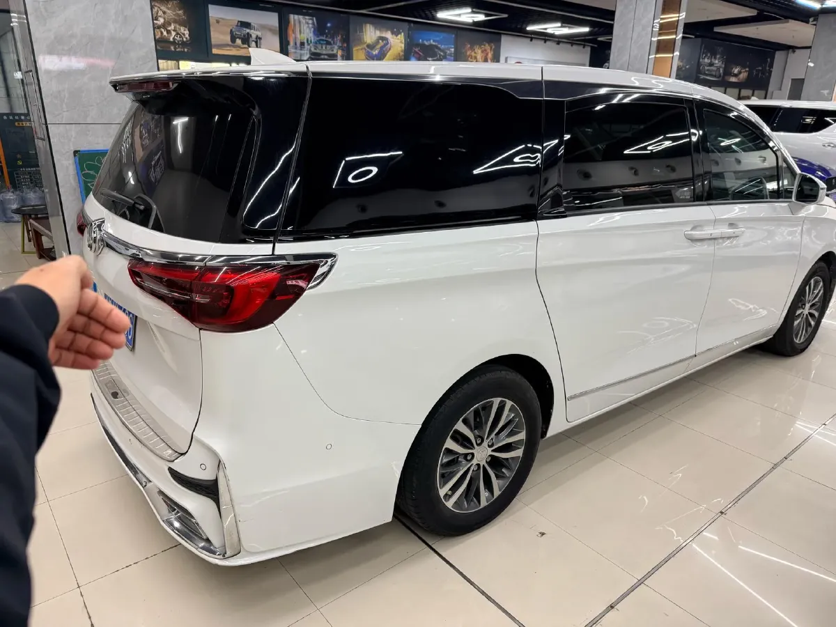 2020 Buick GL8 2.0T 237HP L4 9AT,autocango,china used car exporter,china ev exporter,chinese used car exporter,chinese used ev exporter