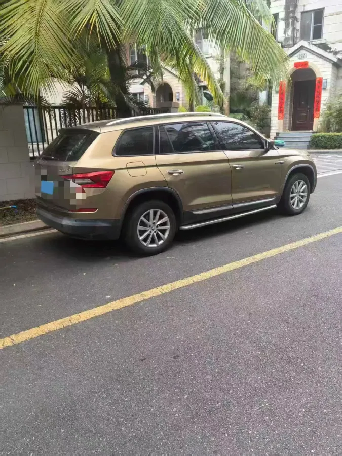 2017 Skoda Kodiak 1.8T 180HP L4 7DCT,autocango,china used car exporter,china ev exporter,chinese used car exporter,chinese used ev exporter