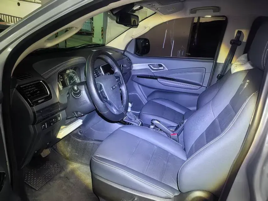 2020 Isuzu Mu-X 1.9T 166HP L4 6AT,autocango,china used car exporter,china ev exporter,chinese used car exporter,chinese used ev exporter