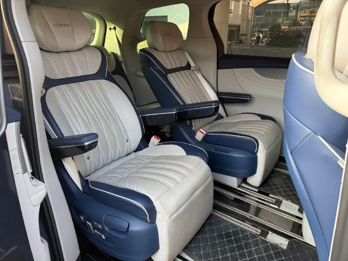 2021 Roewe iMAX8 2.0T 234HP L4 8AT,autocango,china used car exporter,china ev exporter,chinese used car exporter,chinese used ev exporter