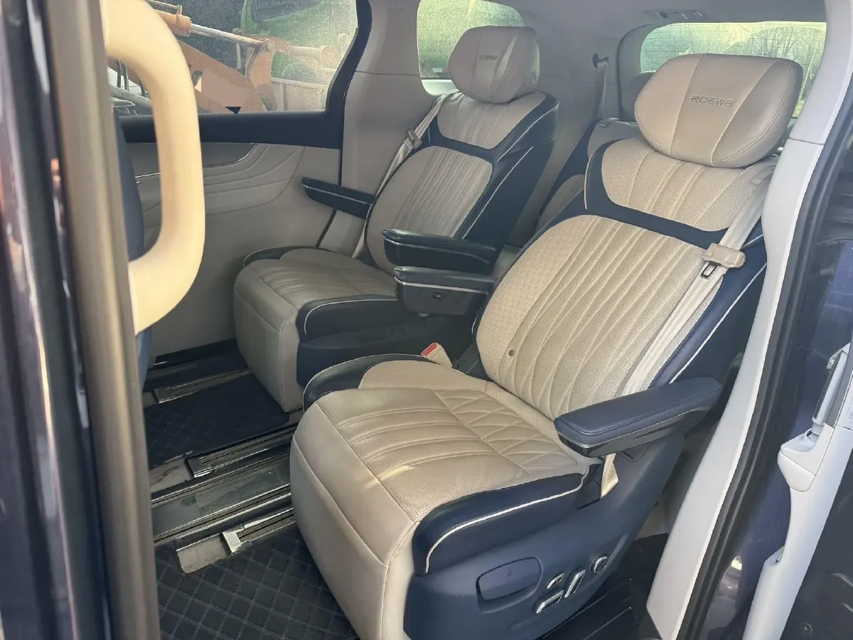 2021 Roewe iMAX8 2.0T 234HP L4 8AT,autocango,china used car exporter,china ev exporter,chinese used car exporter,chinese used ev exporter