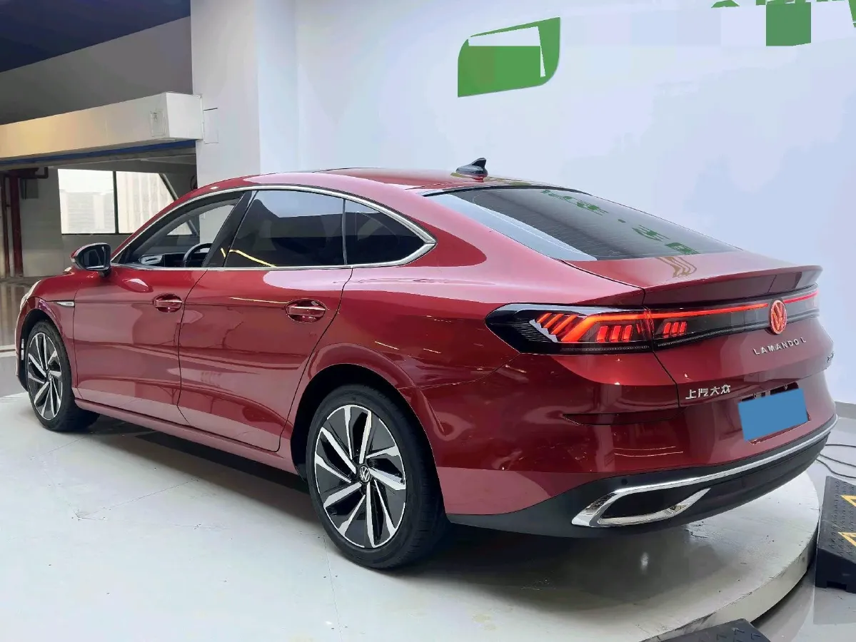 2022 Skoda Superb 2.0T 186HP L4 7DCT,autocango,china used car exporter,china ev exporter,chinese used car exporter,chinese used ev exporter