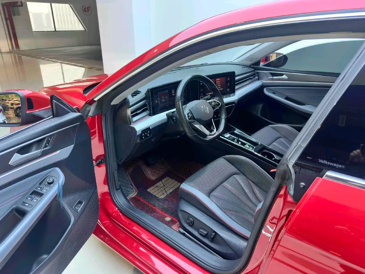 2022 Skoda Superb 2.0T 186HP L4 7DCT,autocango,china used car exporter,china ev exporter,chinese used car exporter,chinese used ev exporter