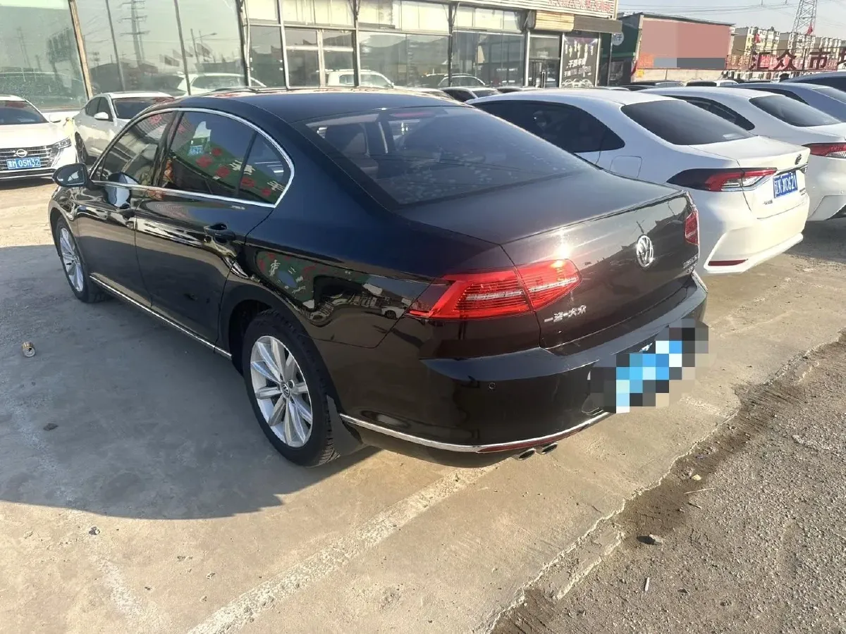 2018 Volkswagen Magotan 1.8T 180HP L4 7DCT,autocango,china used car exporter,china ev exporter,chinese used car exporter,chinese used ev exporter