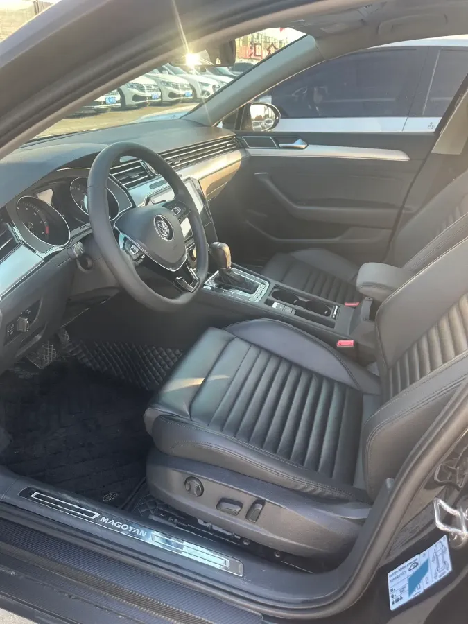 2018 Volkswagen Magotan 1.8T 180HP L4 7DCT,autocango,china used car exporter,china ev exporter,chinese used car exporter,chinese used ev exporter