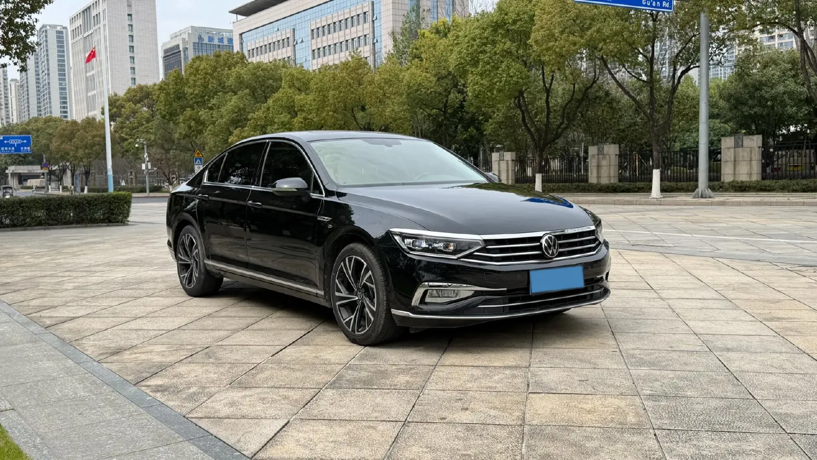 2020 Volkswagen Magotan 2.0T 186HP L4 7DCT,autocango,china used car exporter,china ev exporter,chinese used car exporter,chinese used ev exporter