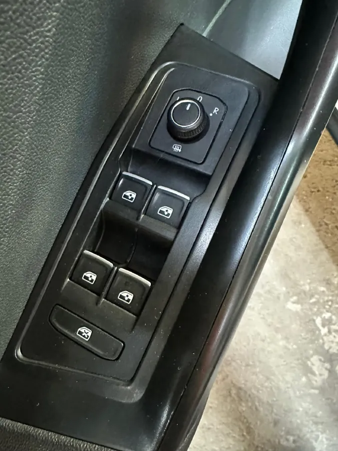 2022 Volkswagen T-Roc 1.4T 150HP L4 7DCT,autocango,china used car exporter,china ev exporter,chinese used car exporter,chinese used ev exporter