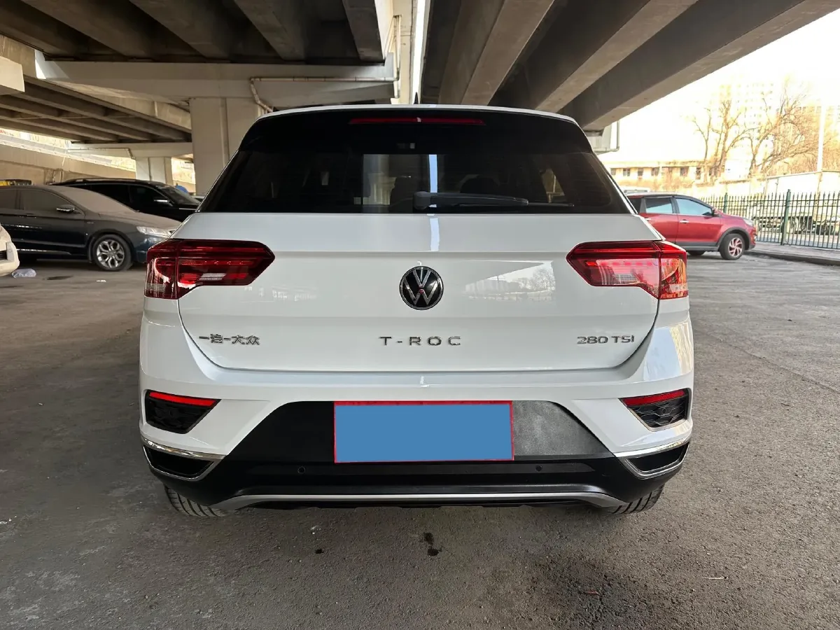 2022 Volkswagen T-Roc 1.4T 150HP L4 7DCT,autocango,china used car exporter,china ev exporter,chinese used car exporter,chinese used ev exporter
