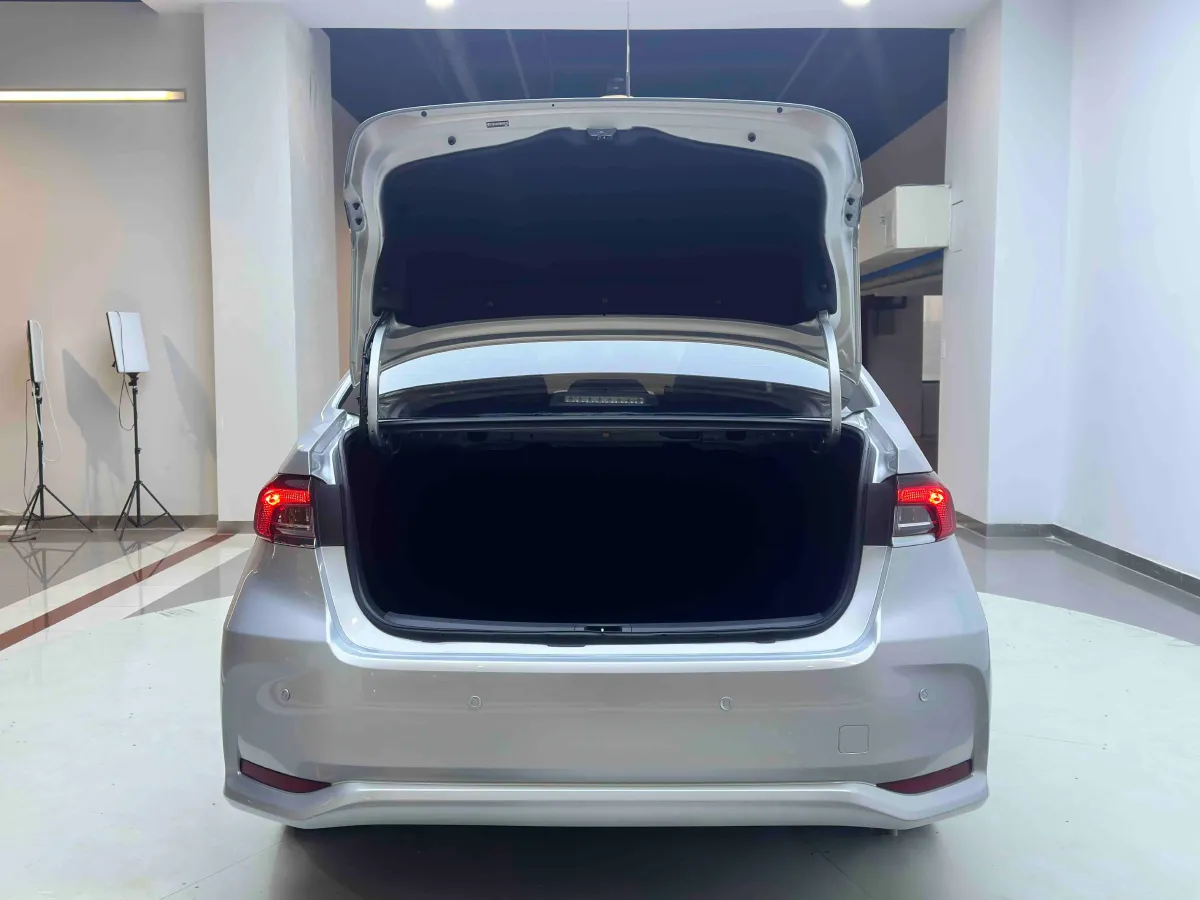 2021 Toyota Corolla 1.2T 116HP L4 CVT,autocango,china used car exporter,china ev exporter,chinese used car exporter,chinese used ev exporter