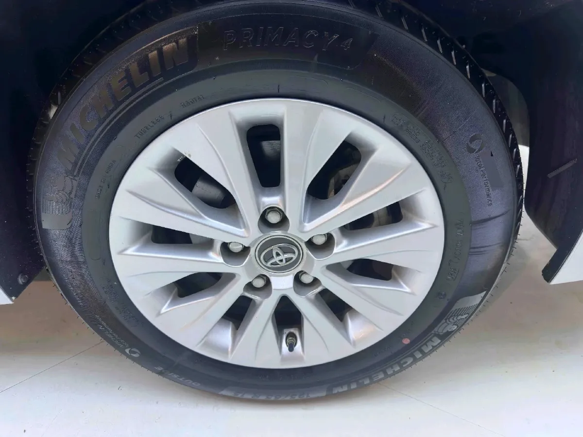 2021 Toyota Corolla 1.2T 116HP L4 CVT,autocango,china used car exporter,china ev exporter,chinese used car exporter,chinese used ev exporter