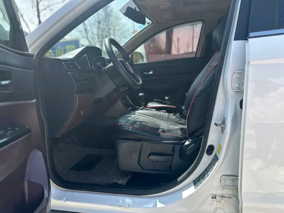 2016 LiFan MaiWei 1.5L 109HP L4 5MT,autocango,china used car exporter,china ev exporter,chinese used car exporter,chinese used ev exporter